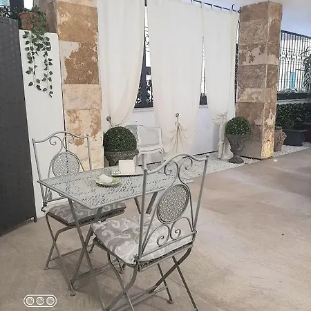 Menotti Elegant * Rom